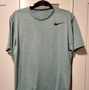Men's Nike Dri-fit shirt